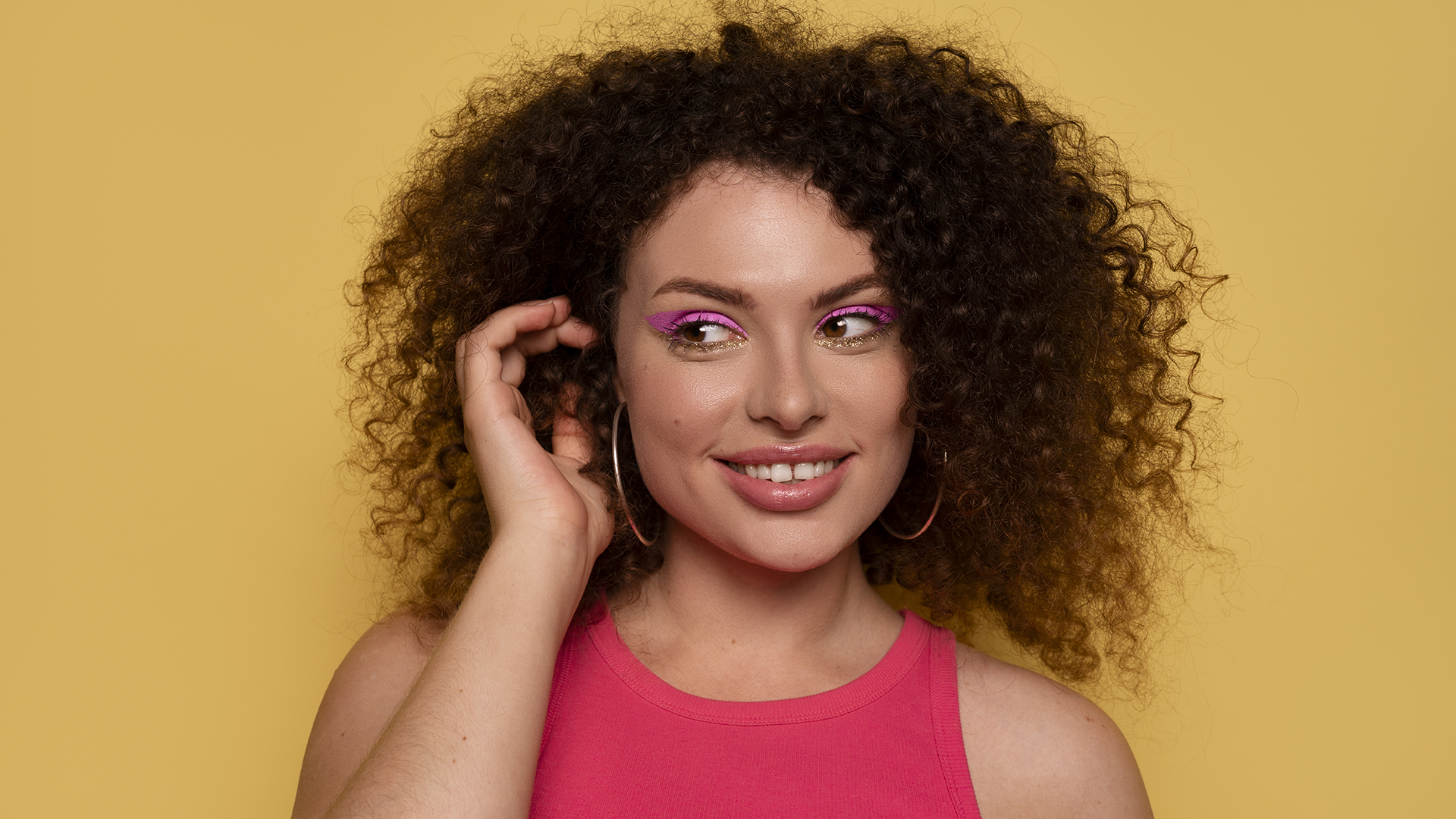 Diversité capillaire: inspirations pour coiffures afro & caucasiennes